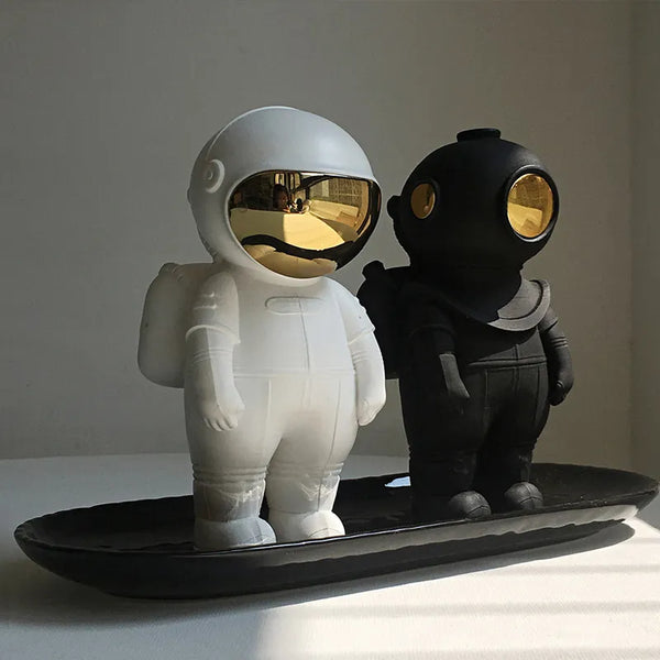 Astronaut Figurines ConnectRoom