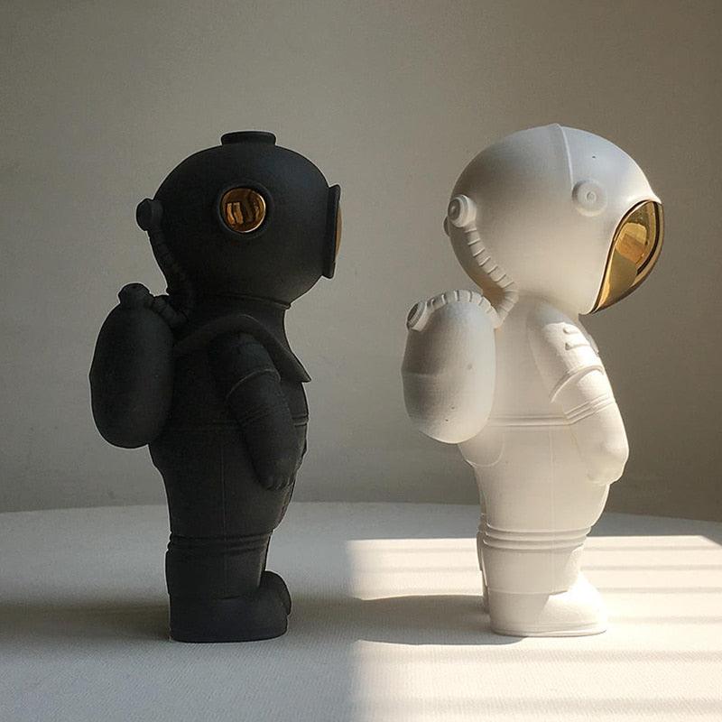 Astronaut Figurines ConnectRoom