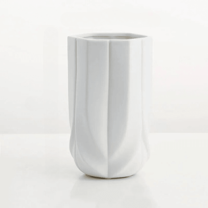 Geometric Vase ConnectRoom