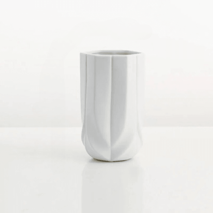 Geometric Vase ConnectRoom