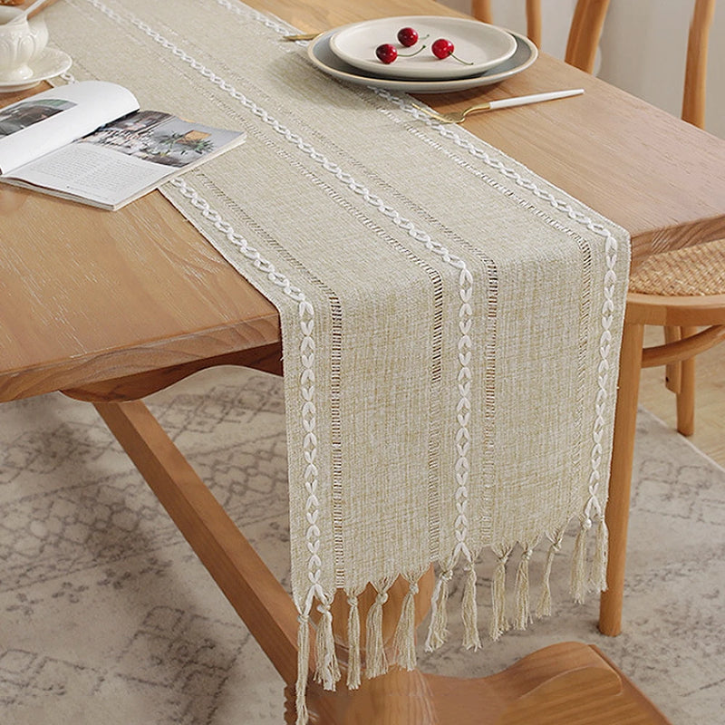 Rustic Table Runner ConnectRoom