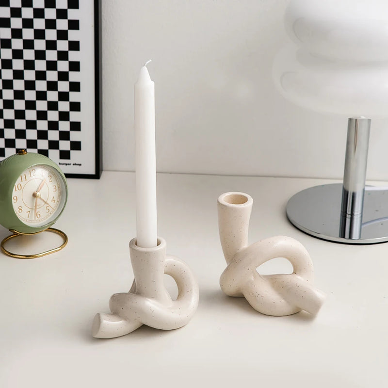 Knot Shape Candlestick