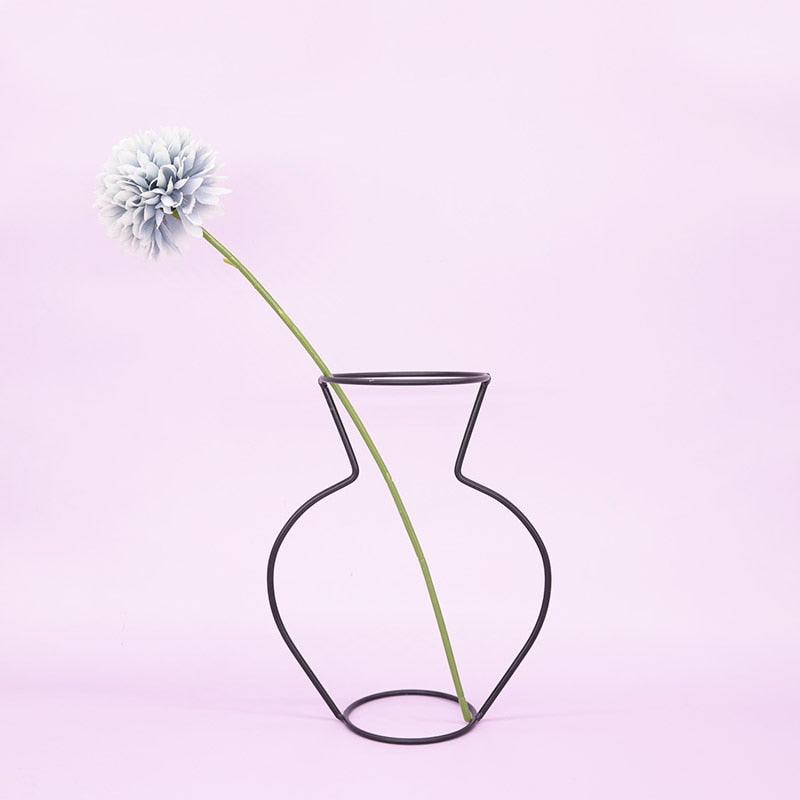 Wire Frame Vase ConnectRoom