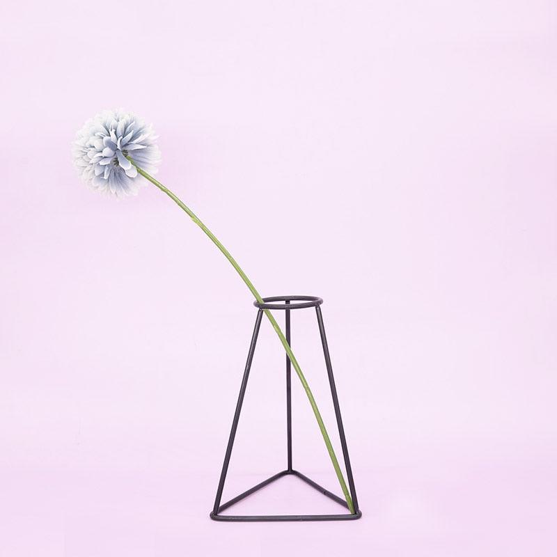 Wire Frame Vase ConnectRoom