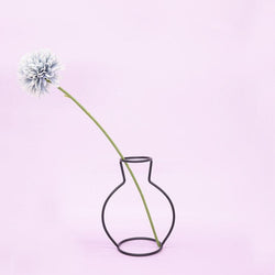 Wire Frame Vase ConnectRoom