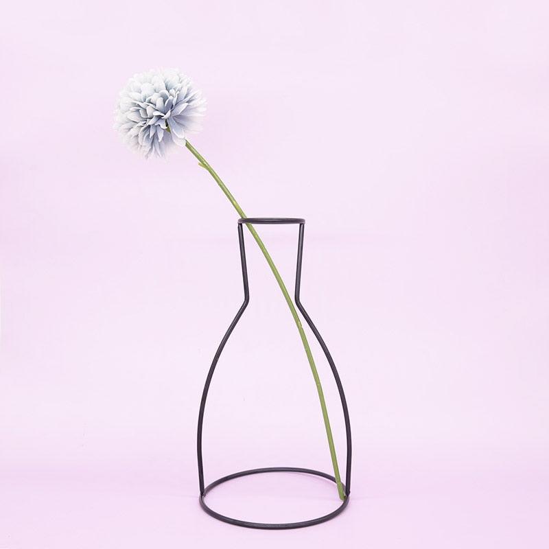 Wire Frame Vase ConnectRoom